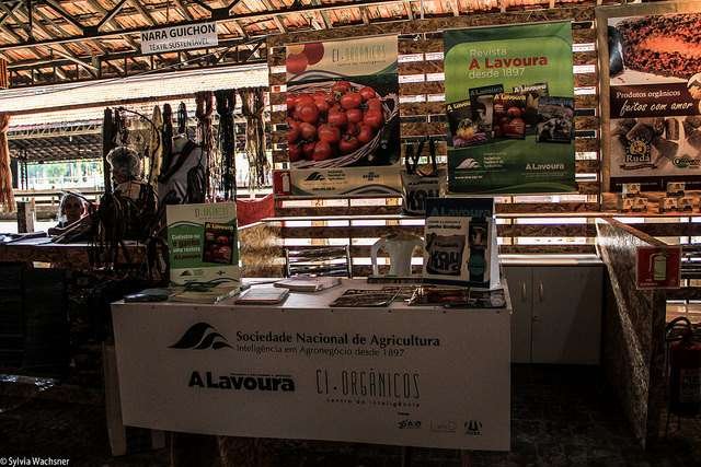 14956812414_ff6db69421_z