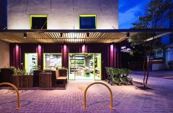 A loja-conceito ganhou pr&ecirc;mio de design de varejo: biciclet&aacute;rio, horta e banco de descanso  Este trecho &eacute; parte de conte&uacute;do que pode ser compartilhado utilizando o link http://www.valor.com.br/cultura/blue-chip/4412170/emporio-de-organicos-com-controle-de-origem ou as ferramentas oferecidas na p&aacute;gina.  Textos, fotos, artes e v&iacute;deos do Valor est&atilde;o protegidos pela legisla&ccedil;&atilde;o brasileira sobre direito autoral. N&atilde;o reproduza o conte&uacute;do do jornal em qualquer meio de comunica&ccedil;&atilde;o, eletr&ocirc;nico ou impresso, sem autoriza&ccedil;&atilde;o do Valor (falecom@valor.com.br). Essas regras t&ecirc;m como objetivo proteger o investimento que o Valor faz na qualidade de seu jornalismo.