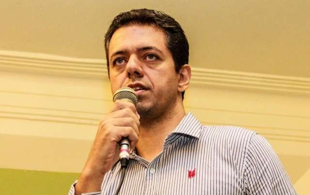 Coordenador do Programa de Aprova&ccedil;&atilde;o de Insumos do IBD Certifica&ccedil;&otilde;es, &Aacute;lvaro Garcia diz que substituir os agroqu&iacute;micos pelo controle biol&oacute;gico &eacute; um desafio muito grande para a agricultura org&acirc;nica no pa&iacute;s. Foto: Sylvia Wachsner